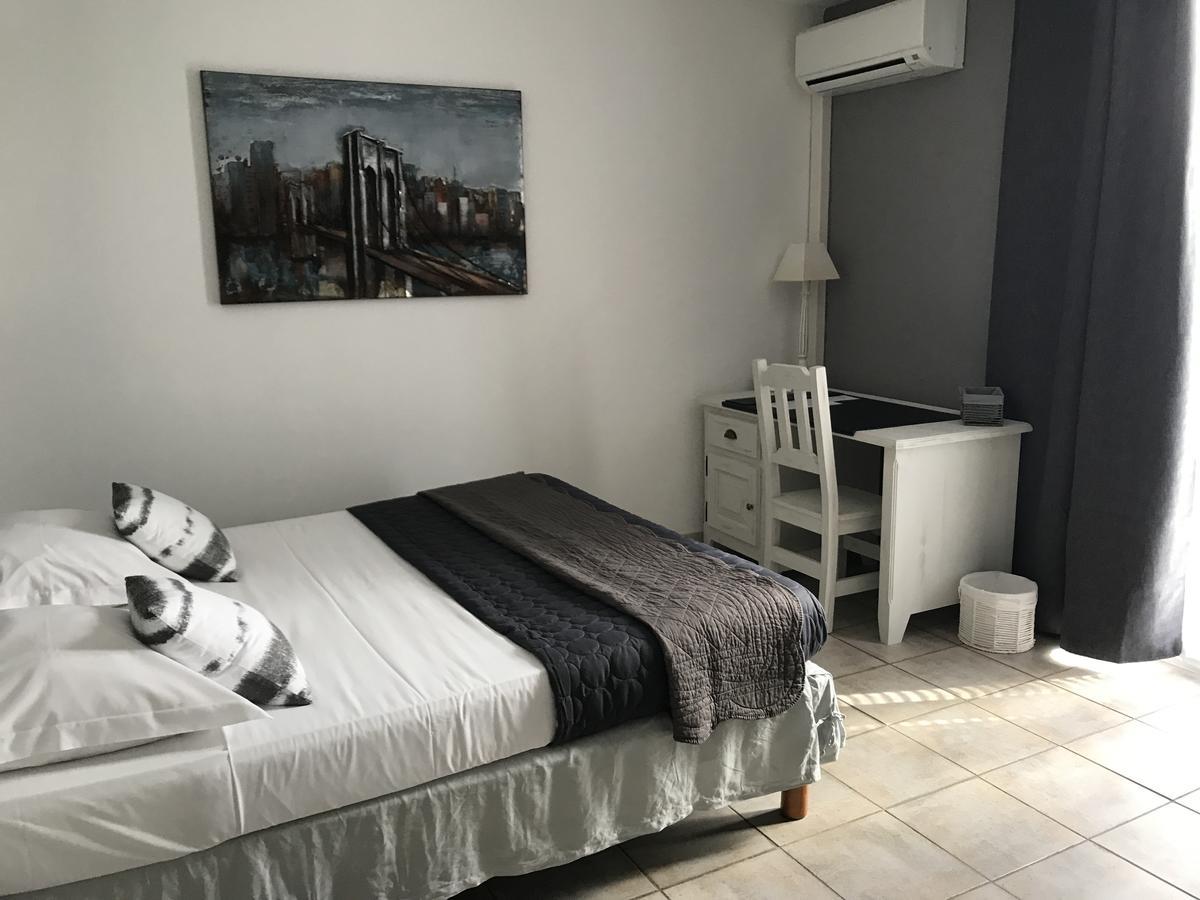 Le Devem De Mirapier Hotel